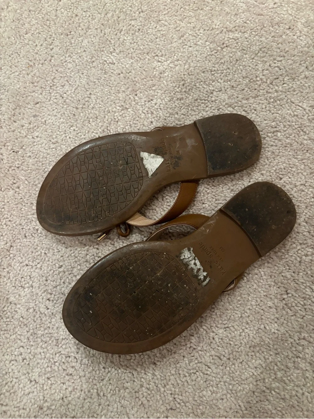 Kate Spade leather bow thong sandals size 6